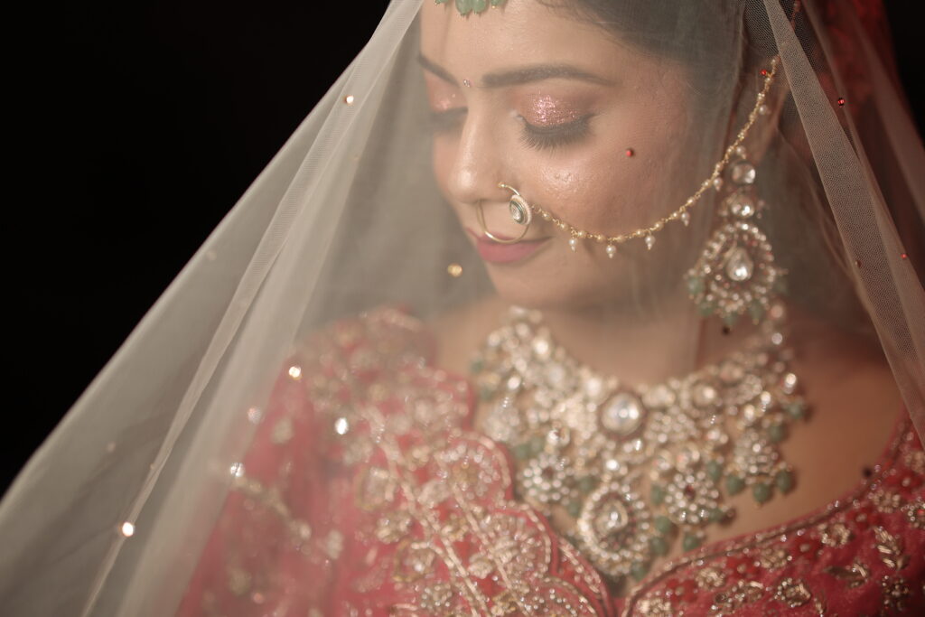 Candid photography capturing real emotions in Delhi
