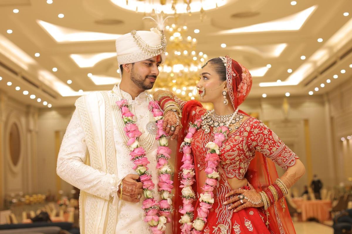 Couple photoshoot by Timeoutgallery – photography in Delhi